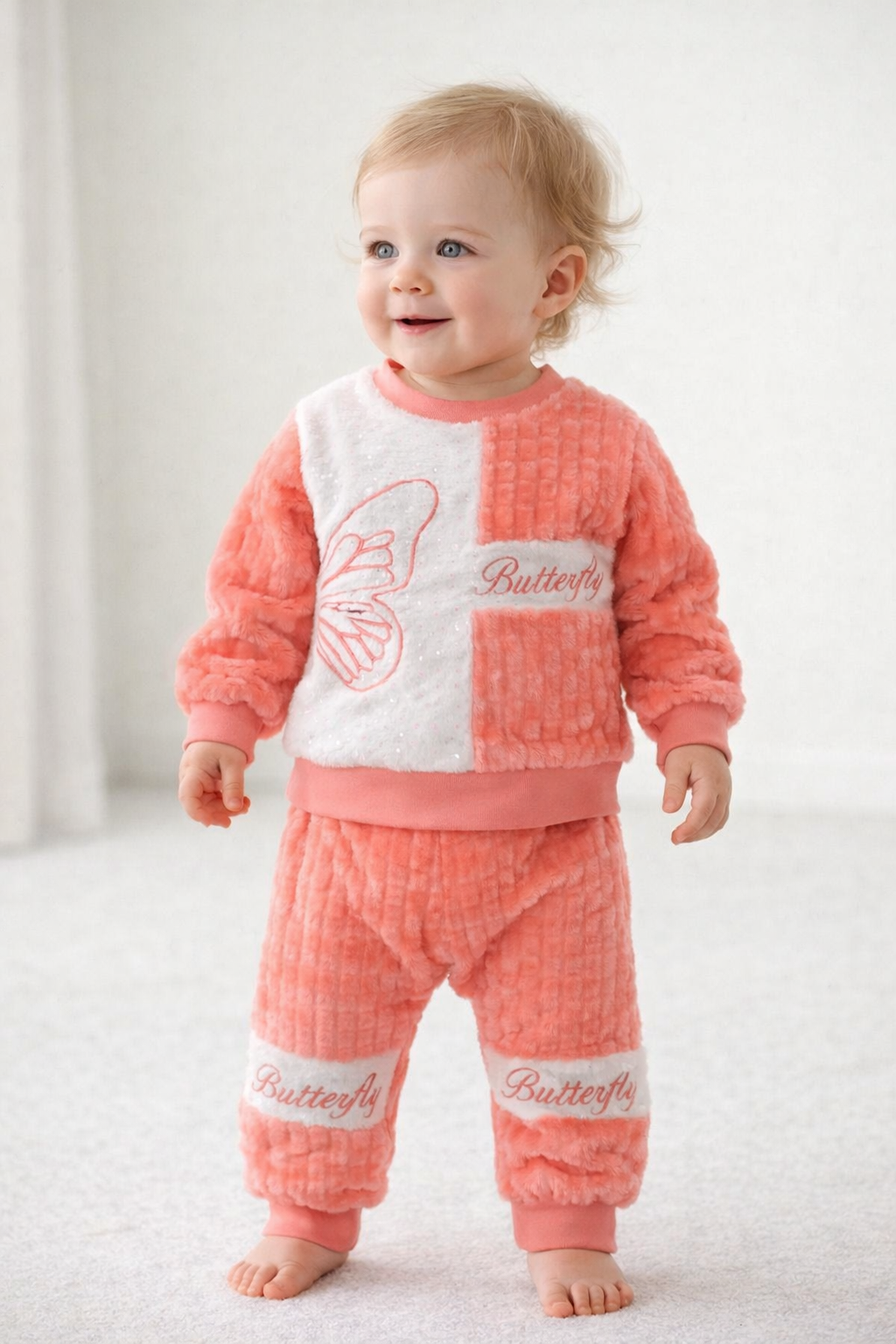 Mulaim Butterfly Plush Tracksuit Set – Cozy Winter 2-Piece Outfit