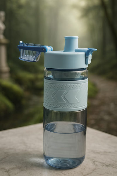 700ml Baby Sports Water Bottle with Lockable Lid – BPA-Free Sipper Bottle for School, Outdoor & Feeding