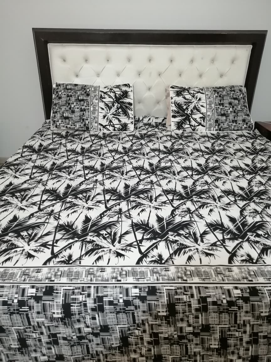 Double Bed Sheet Set | Black & White Palm Tree Design with Geometric Border